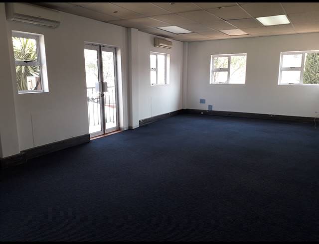 921M² OFFICE TO LET IN CENTURION CENTRAL